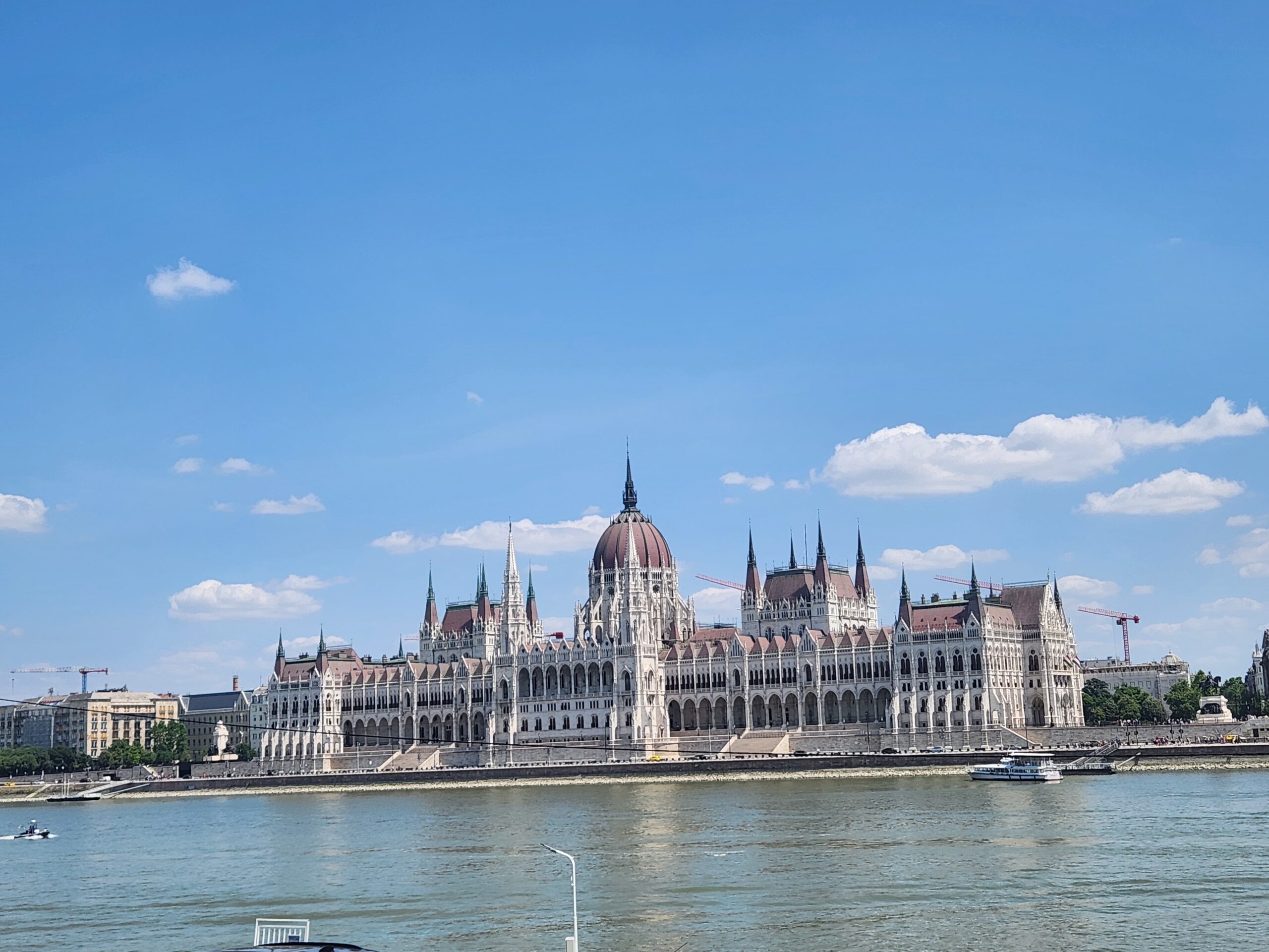 “Be a Traveller, Not a Tourist”: Budapeşte’de Hayatın İçinden Bir Yürüyüş